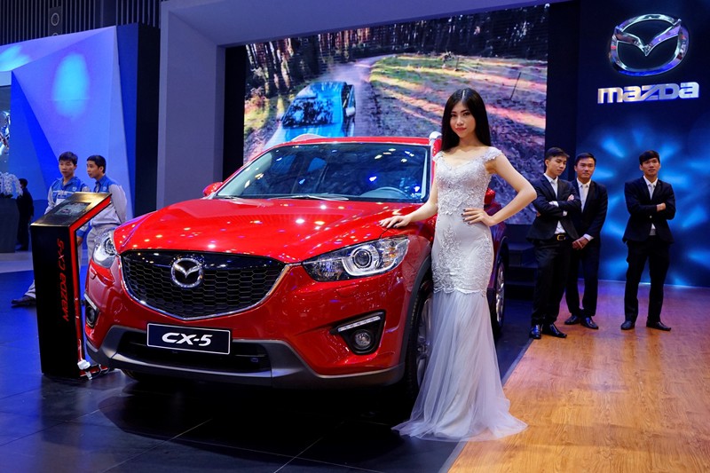 Dù vướng phải scandal “nổi cá vàng” nhưng doanh số của  Mazda 3 vẫn tăng đều 1