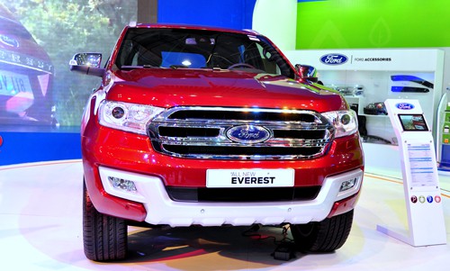 Ford Everest 2015 giá từ 1,25 tỷ đồng tại thị trường Việt Nam 1