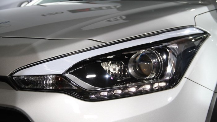 Hệ thống đèn pha mới trên Hyundai i20 phiên bản 2016 1