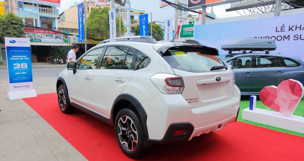 Subaru XV 2016 được nhập khẩu nguyên chiếc từ Nhật Bản về Việt Nam 1