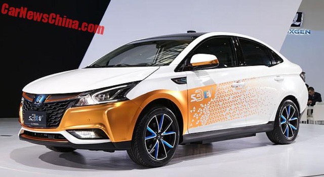 Luxgen S3 EV tại triển lãm ô tô quốc tế Đài Bắc 2015 1