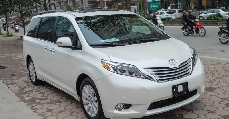 Toyota Sienna Limited AWD 2016 về Việt Nam 1