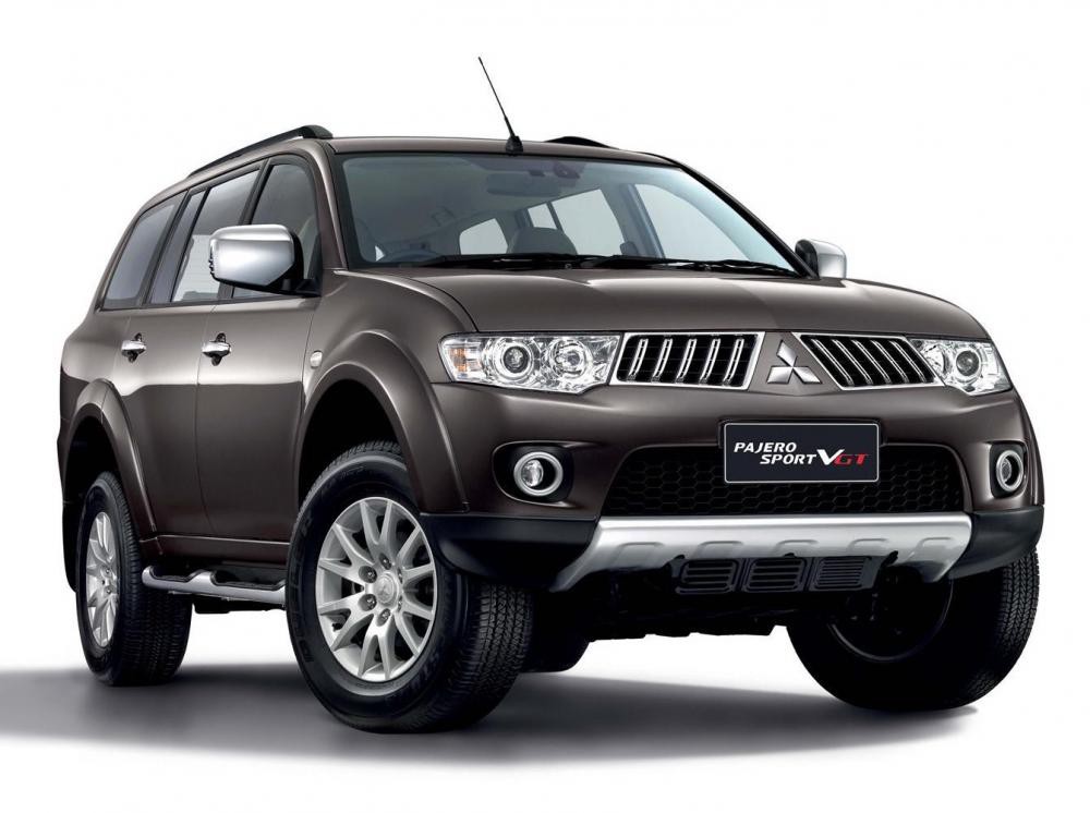 Mitsubishi Pajero bán được 21 xe trong năm 2016.