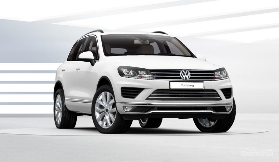 Volkswagen Touareg GP nhập khẩu từ Đức với giá 2.88 tỷ Đồng.