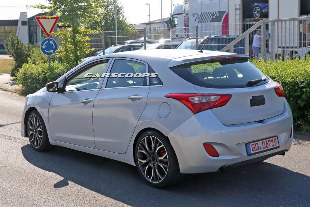 Hyundai I30 N lộ diện trên đường thử.