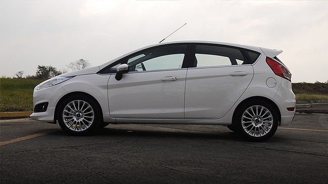 Xe Ford Fiesta 2016 EcoBoost 