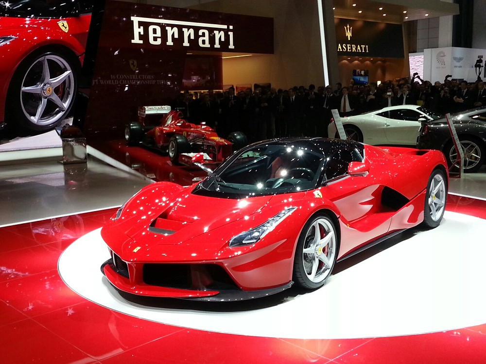 Ferrari chính thức trở thành thương hiệu ô tô mạnh nhất năm 2017 theo khảo sát của Brand Finance