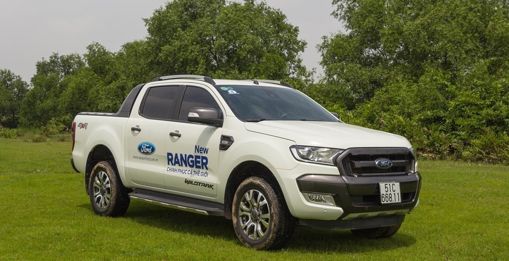 Ford Ranger tiếp tục dẫn đầu phân khúc bán tải với 820 xe được bán ra trong tháng 2/2017.