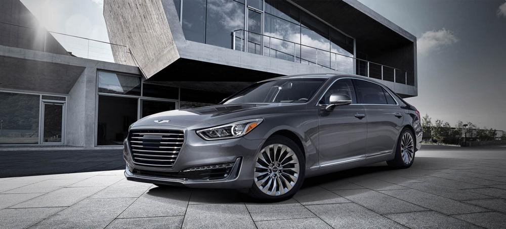 Genesis G90.