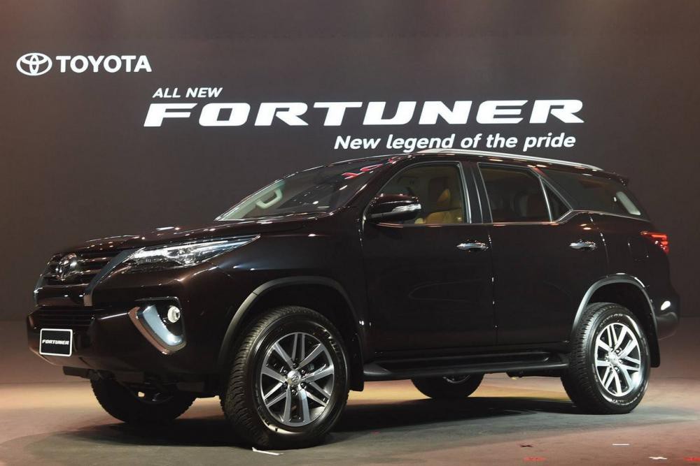 Toyota Fortuner 2016 có giá khoảng 981 triệu đồng.