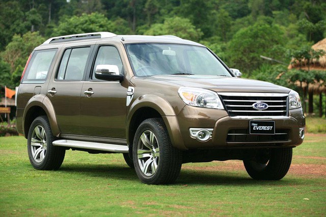 Ford Everest bị triệu hồi do lỗi pad giữ cáp chuyển số của hộp số tự động.