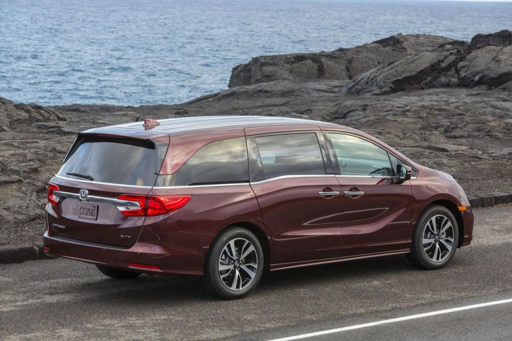 Honda Odyssey 2018 chốt giá từ 30.890 USD 2.