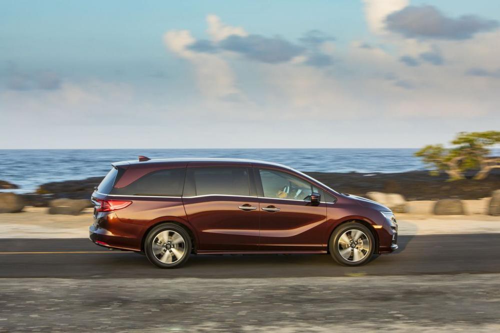 Honda Odyssey 2018 chốt giá từ 30.890 USD 2a.