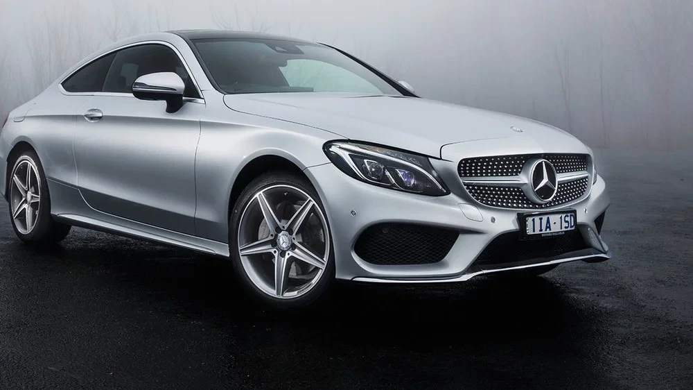 5. Mercedes - Benz C250: Tỷ lệ mất giá sau 1 năm sử dụng là 34,3%.