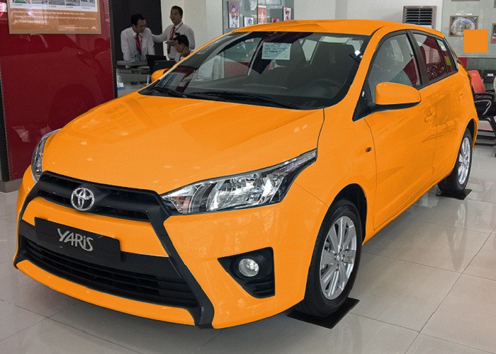 Giá Toyota Yaris