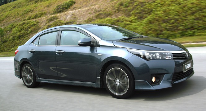 Toyota Altis 2014 