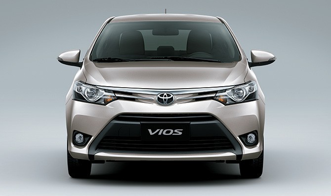 Giá xe Vios 2015