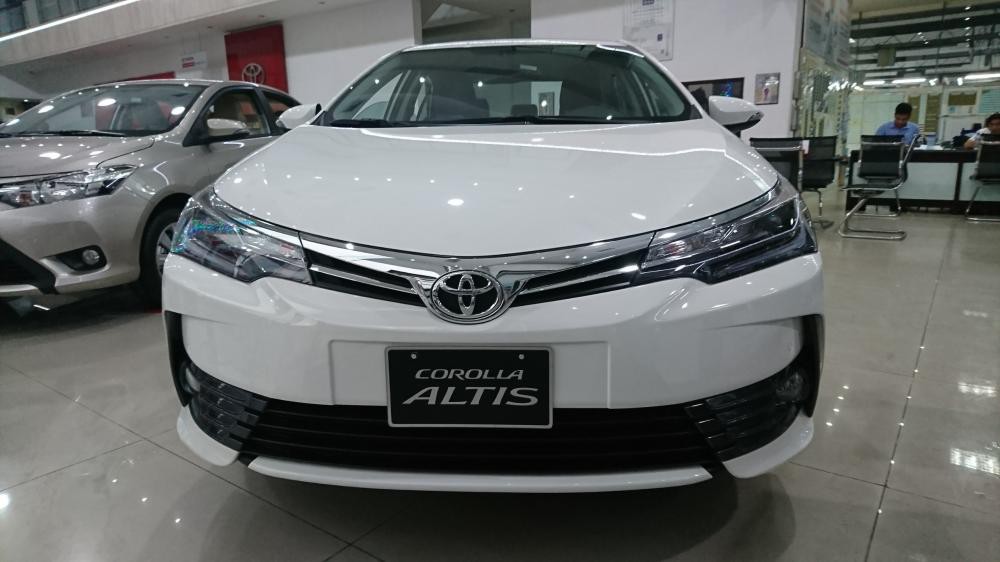 Toyota Altis 2.0V Luxury 2018, đẳng cấp trong phân khúc, an toàn tuyệt đối, sỡ hữu ngay với 10% trả trước