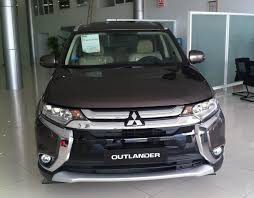 Bán Mitsubishi Outlander tại Quảng Nam, giá ưu đãi, hỗ trợ vay nhanh đến 80 %, LH Quang: 0905596067