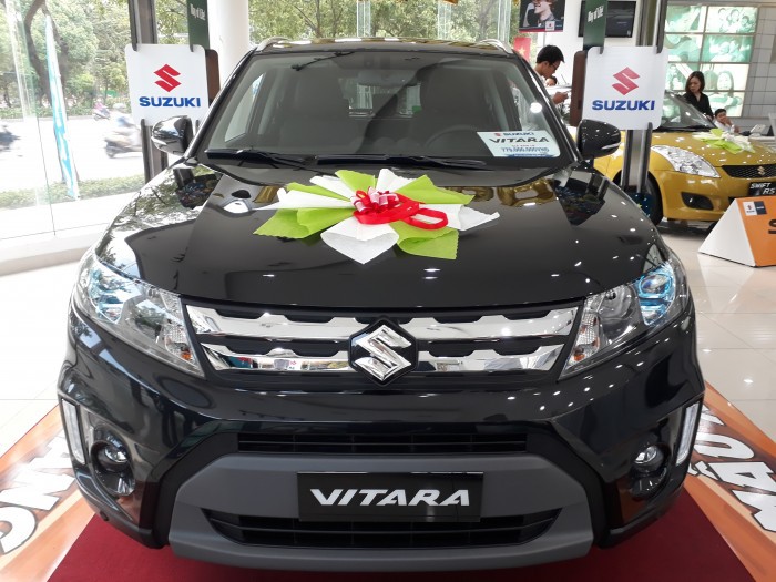Cần bán Suzuki Vitara đời 2017, màu đen, xe nhập
