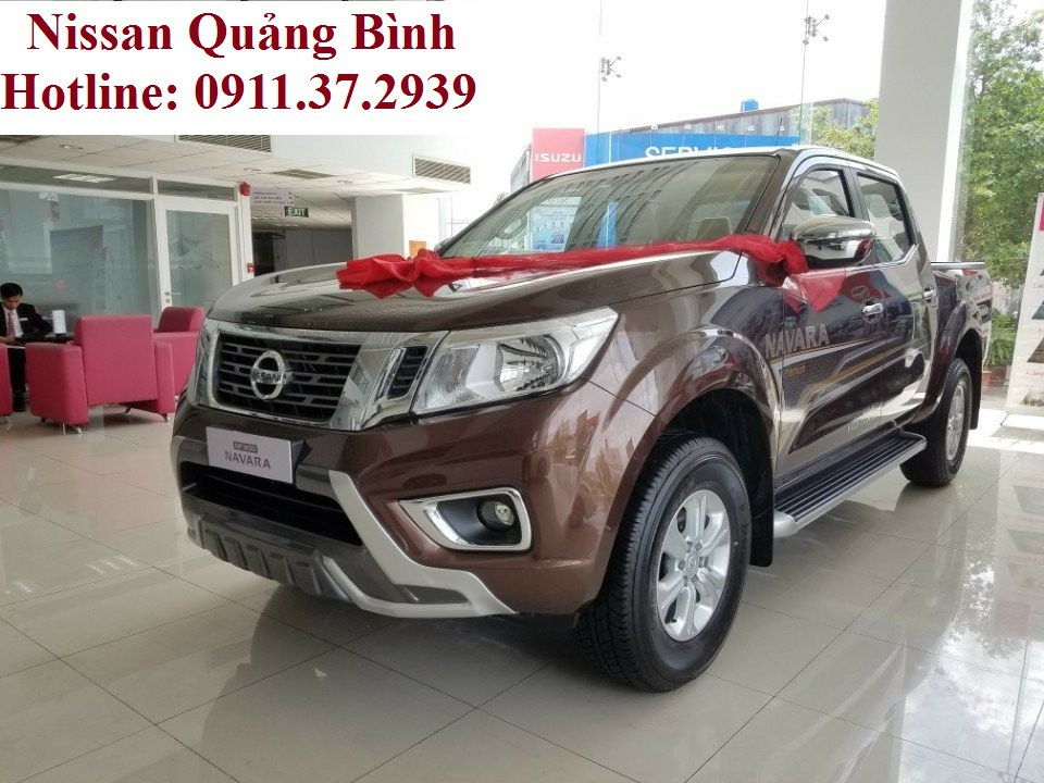 Cần bán Nissan Navara đời 2017, màu nâu, nhập khẩu nguyên chiếc