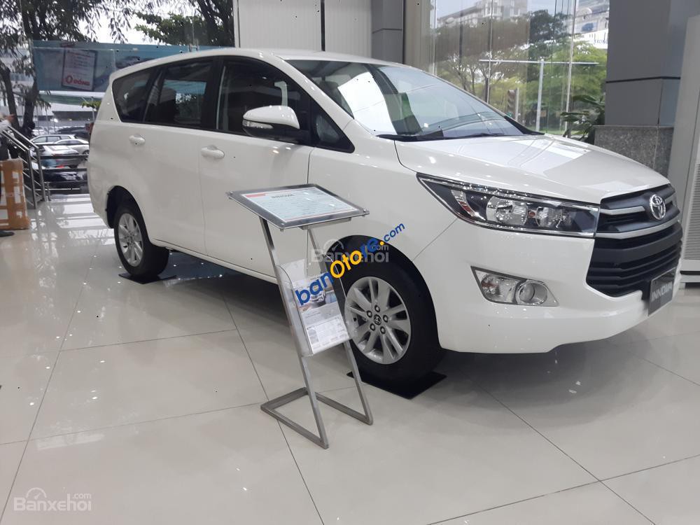 Trả trước chỉ từ 180 triệu - Nhận ngay Toyota Innova 2018 từ Toyota Long Biên, hỗ trợ trả góp lãi suất thấp