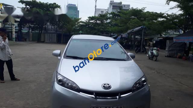 Cần bán xe Toyota Wish đời 2012, giá 690tr