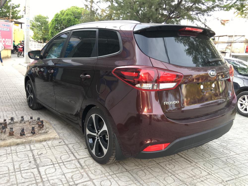 Kia Rondo GMT giá tốt nhất thị trường, HT ngân hàng, xe giao ngay