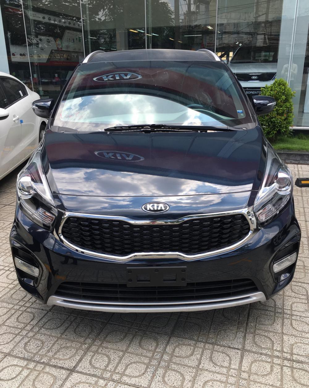 Kia Rondo máy dầu, HT trả góp 95%, xe giao ngay