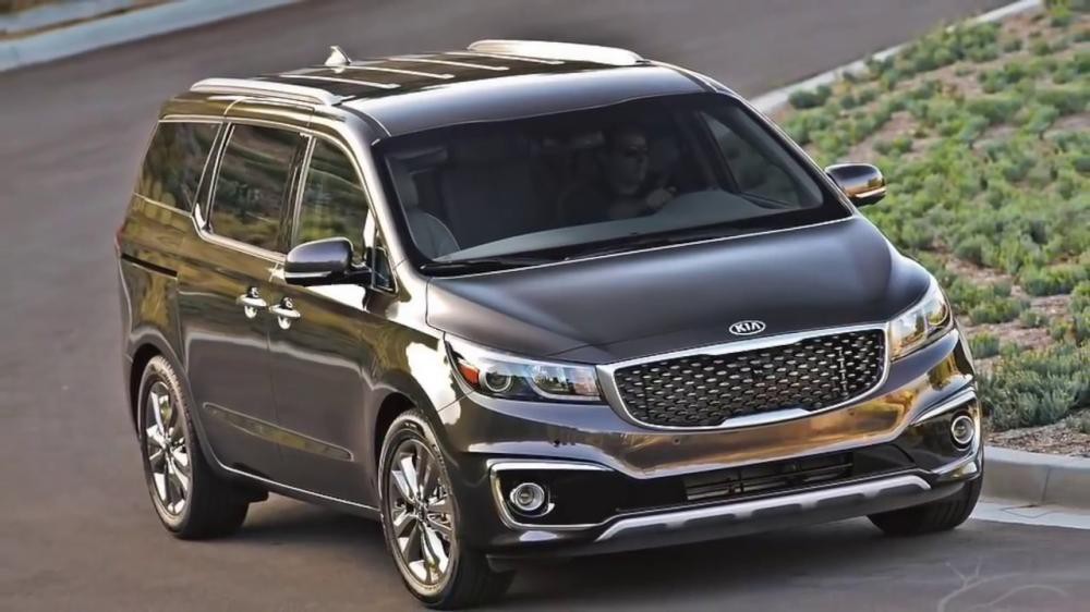 Kia Sedona 2018 nổi bật với những đường nét khỏe khoắn, trẻ trung