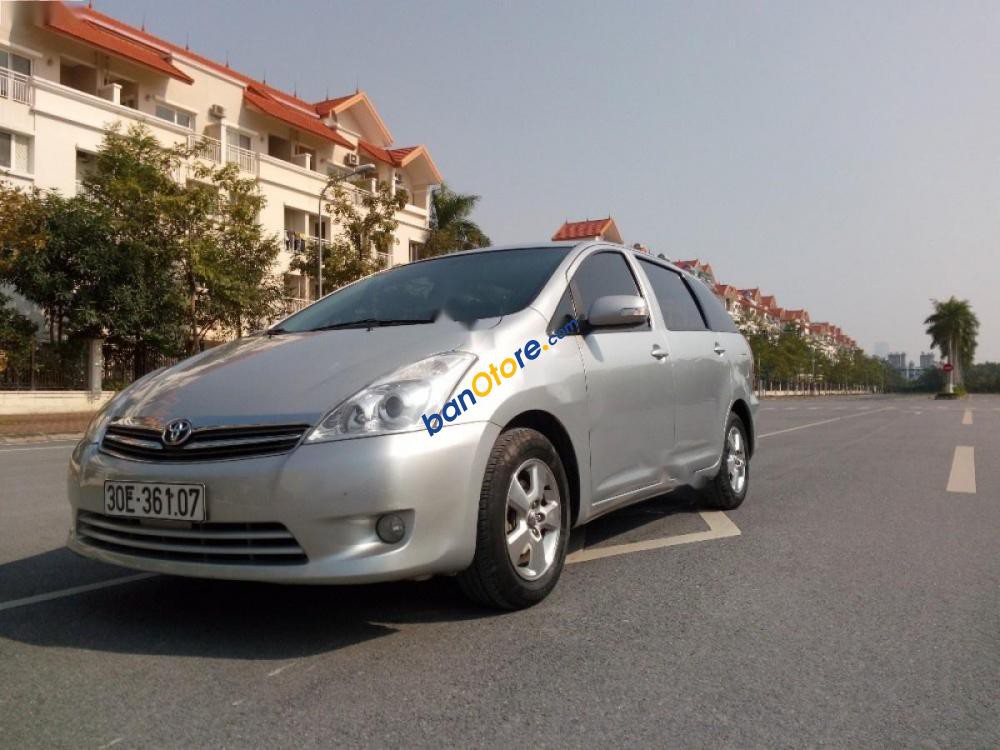 Cần bán lại xe Toyota Wish 2.0AT 2009, màu bạc, xe nhập