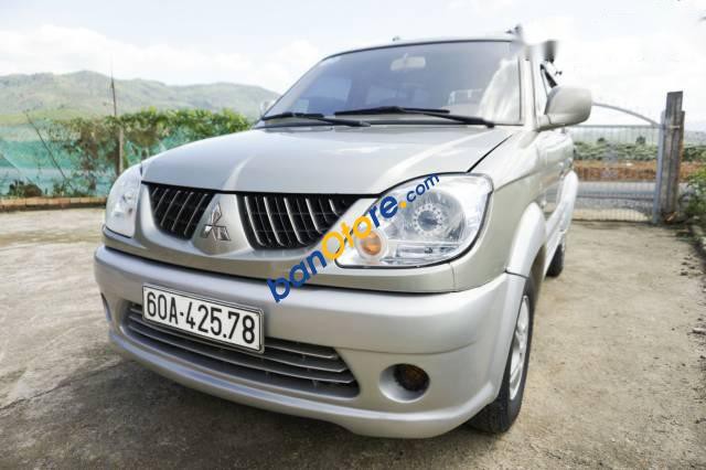 Bán xe Mitsubishi Jolie đời 2005, sử dụng rất kĩ