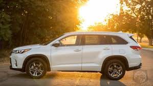 Toyota Highlander 2018 sang trọng, cuốn hút