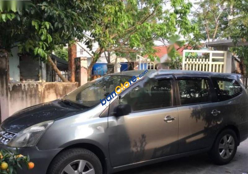 Bán Nissan Grand livina đời 2010, màu xám