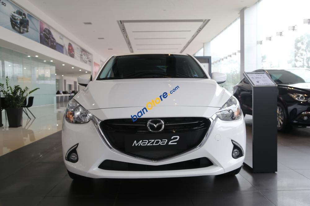 Bán Mazda 2 1.5 màu trắng, giá chỉ 529 triệu, hỗ trợ vay 80% giá trị xe, giao ngay, LH 0938097488