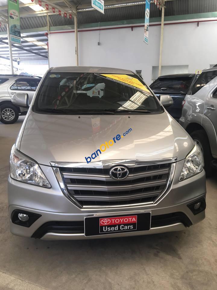 Cần bán Toyota Innova G sản xuất năm 2015, màu bạc, giá 680tr. Toyota Đông Sài Gòn - CN Nguyễn Văn Lượng