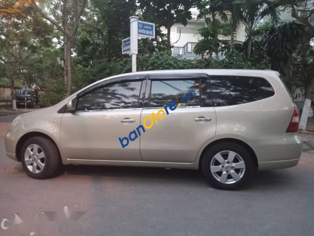 Bán xe Nissan Grand livina MT năm 2012 giá cạnh tranh