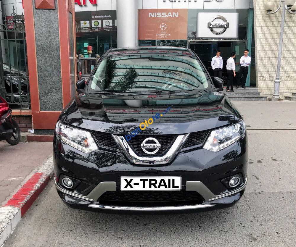 Bán Nissan X-Trail 2.0 2WD SG LE 2018, màu đen và trắng, khuyến mại cực lớn, liên hệ để đàm phán giá bán