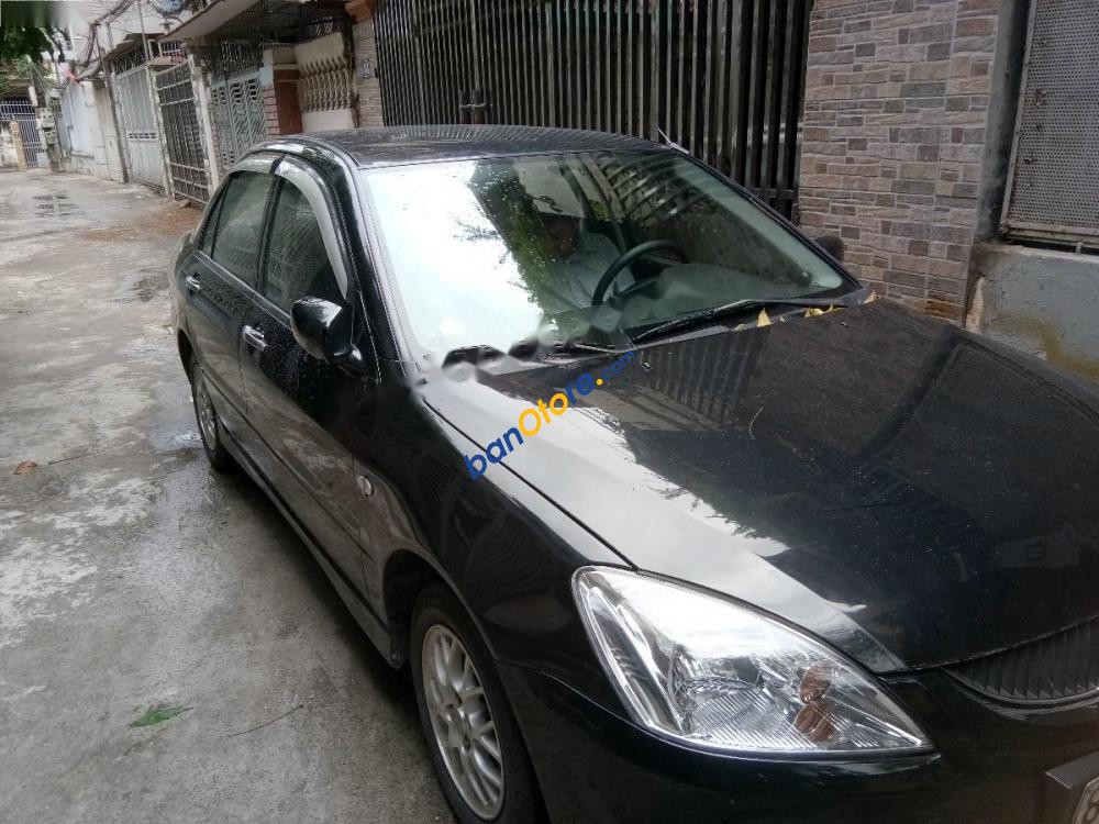 Bán Mitsubishi Lancer đời 2004, màu đen, xe gia đình, giá chỉ 220 triệu