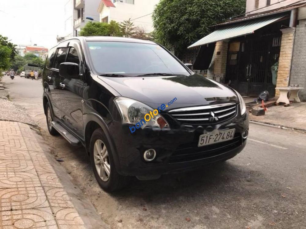 Bán Mitsubishi Zinger đời 2010, màu đen, giá tốt