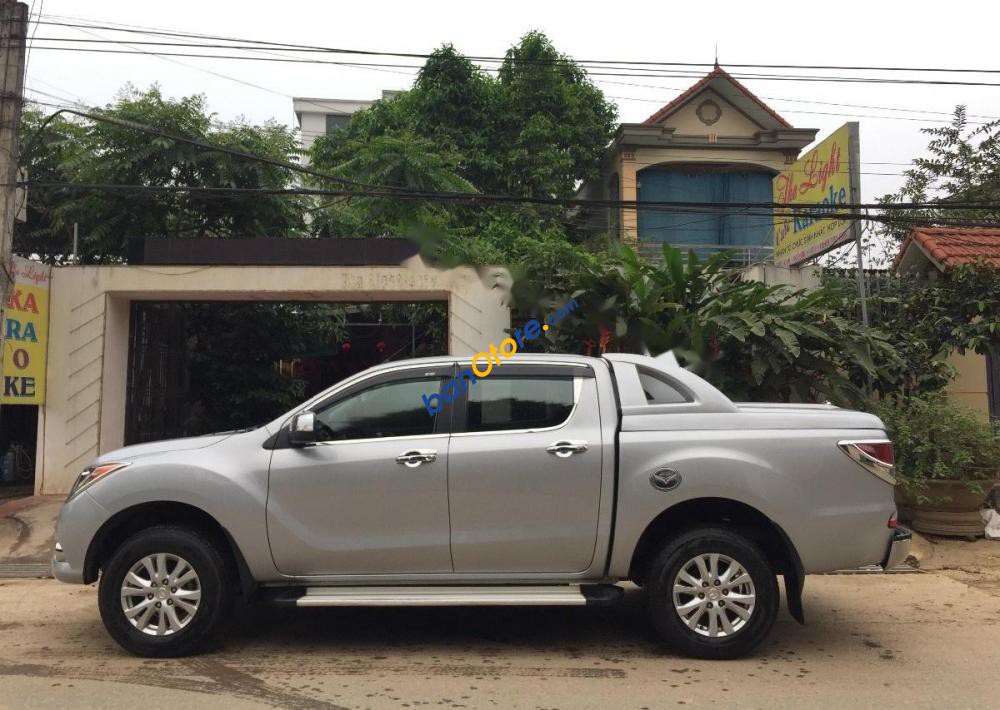 Bán Mazda BT 50 3.2 AT 4x4 năm 2013, màu bạc, nhập khẩu nguyên chiếc còn mới, giá chỉ 515 triệu