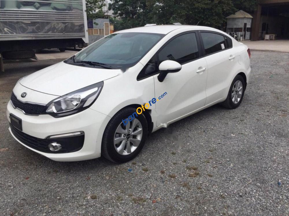 Bán Kia Rio đời 2016, màu trắng, nhập khẩu, giá 500tr