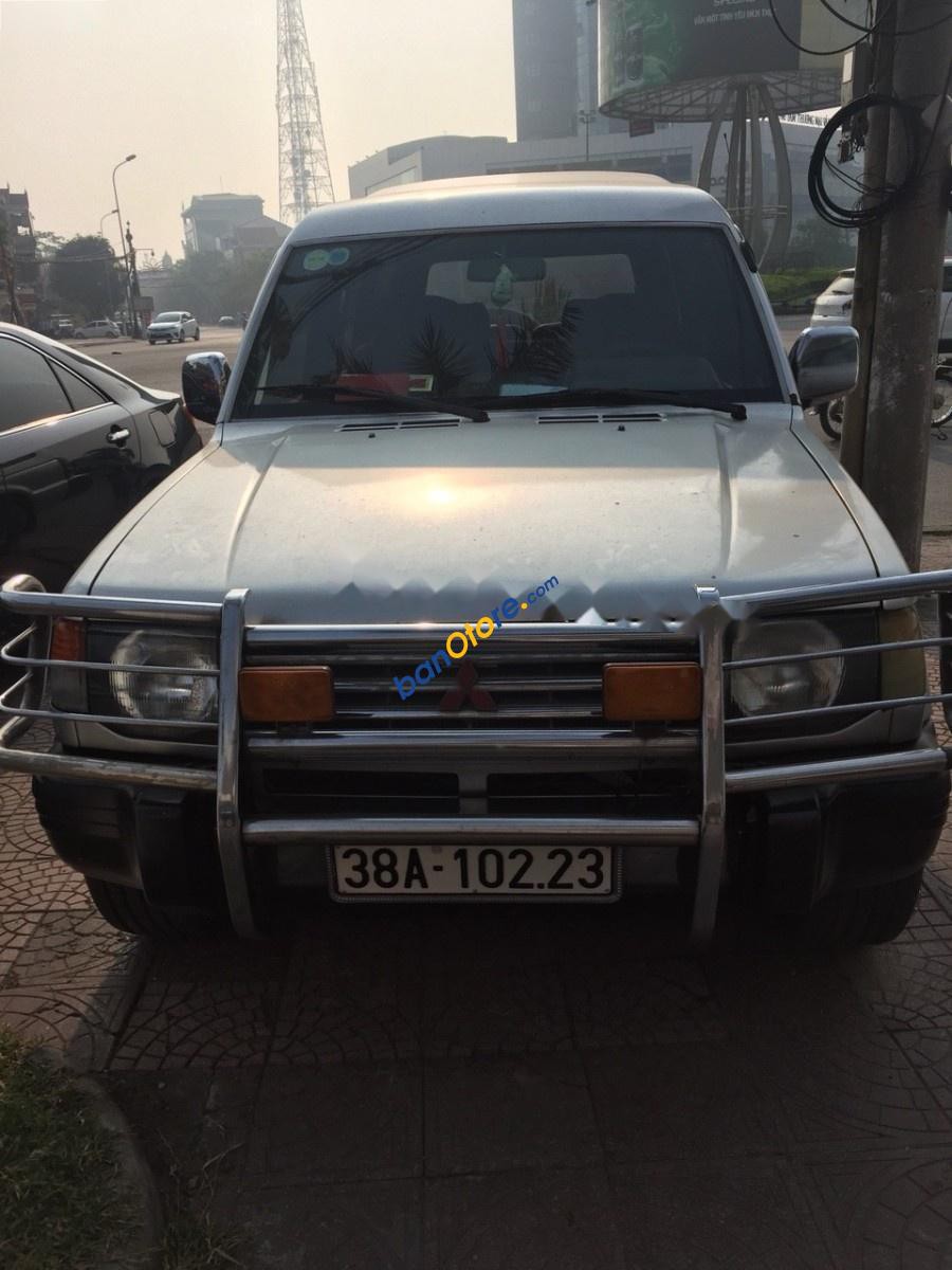 Bán ô tô cũ Mitsubishi Pajero 1995, màu bạc, nhập khẩu