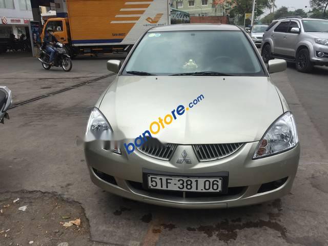 Cần bán xe Mitsubishi Lancer sản xuất 2004, giá chỉ 240 triệu