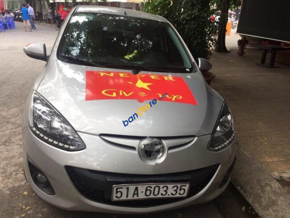 Bán Mazda 2 S đời 2013, màu bạc