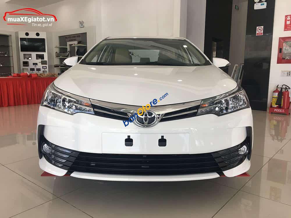 Bán ô tô Toyota Corolla altis E CVT năm 2018, màu đen, giá 647tr