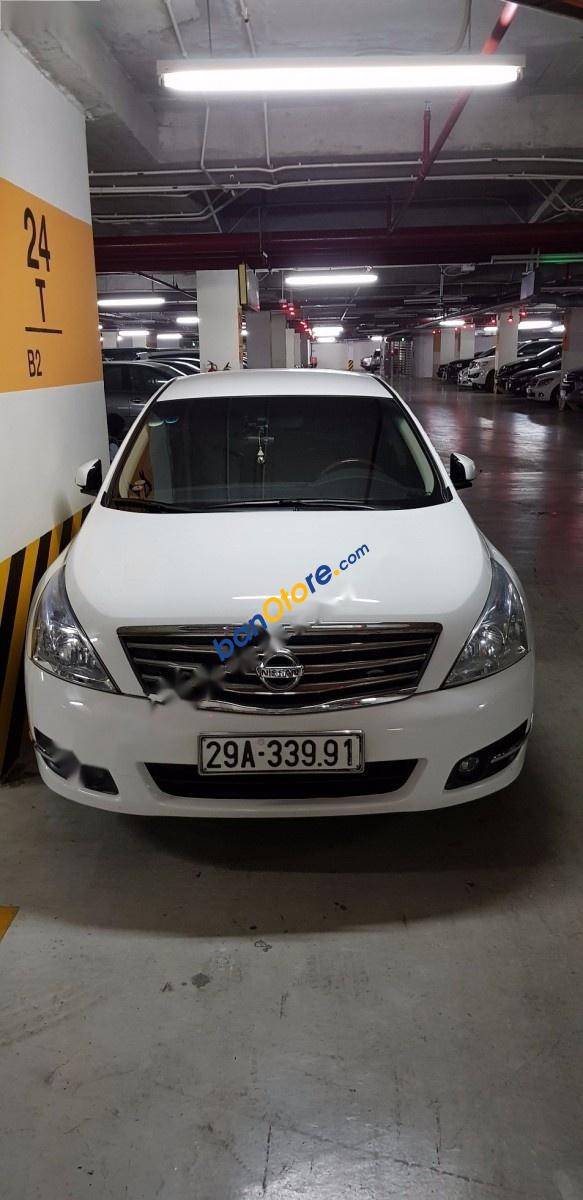 Cần bán Nissan Teana 2011, màu trắng, nhập khẩu xe gia đình, giá chỉ 580 triệu