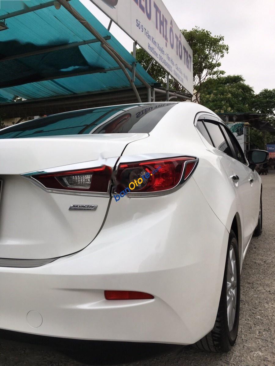 Bán xe Mazda 3 1.5L sản xuất 2016, màu trắng, 625tr