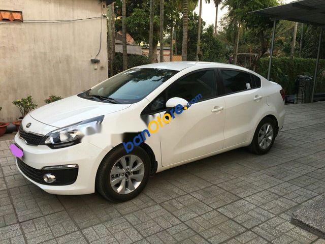 Bán Kia Rio năm sản xuất 2016, màu trắng, nhập khẩu nguyên chiếc