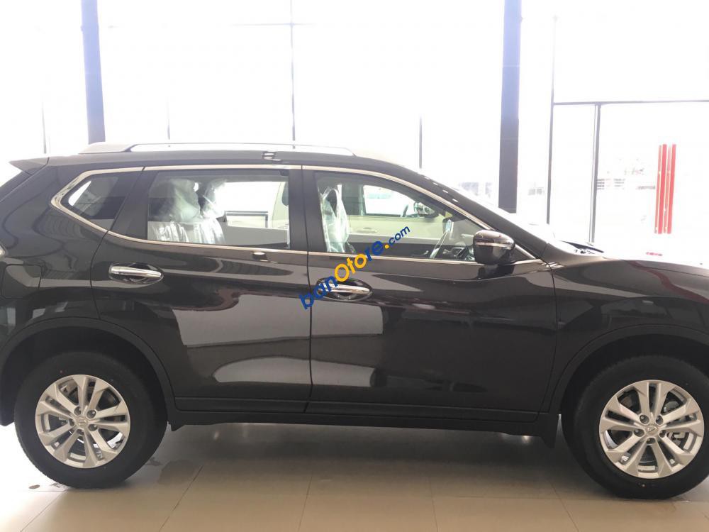 Bán Nissan X-Trail Mid giá cực rẻ chỉ trong tháng 4 này